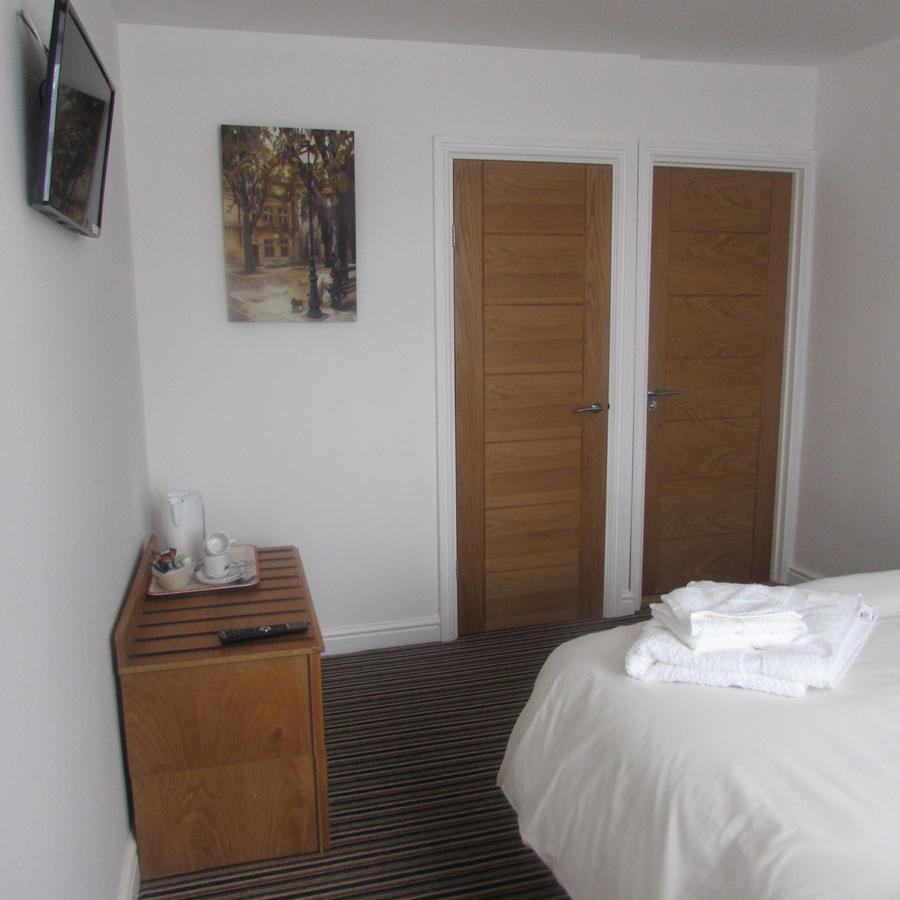 Lord Nelson Hotel Rhymney Buitenkant foto